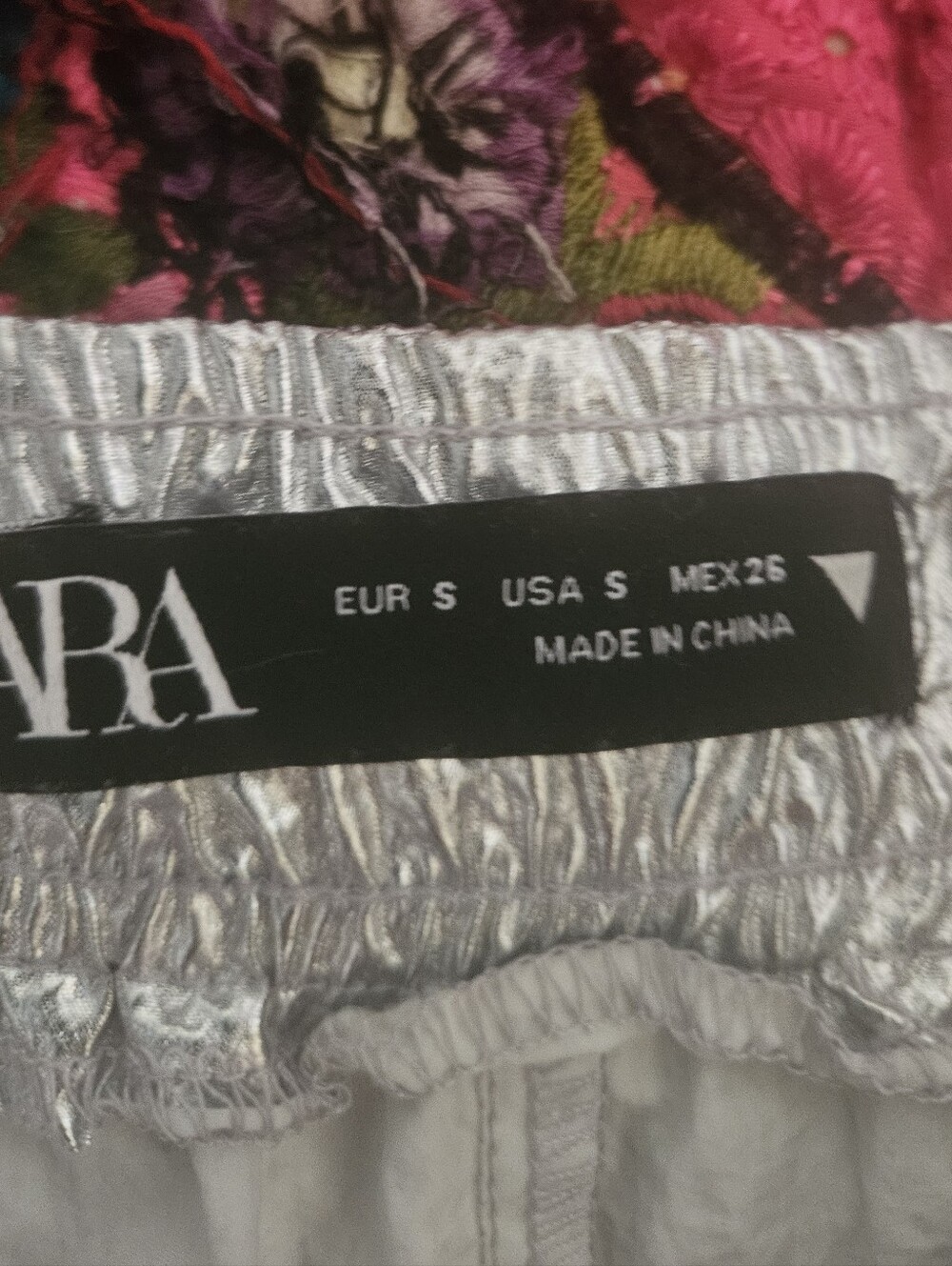 ZARA WOMAN MID RISE METALLIC PARACHUTE TROUSERS PANT SILVER Small - Picture 8 of 9